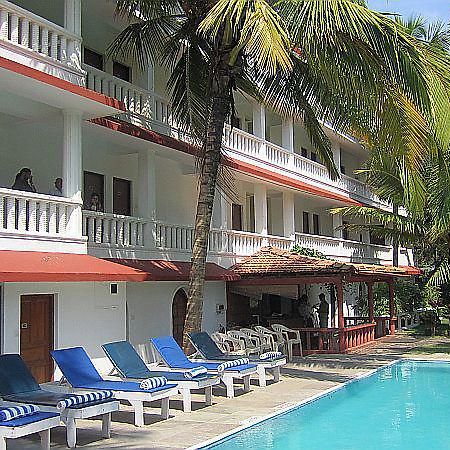 Kristal Sands Beach Resort กาลังกูติ ภายนอก รูปภาพ