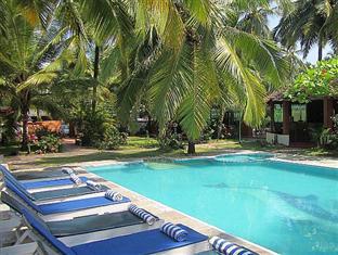 Kristal Sands Beach Resort กาลังกูติ ภายนอก รูปภาพ