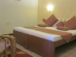 Kristal Sands Beach Resort กาลังกูติ ภายนอก รูปภาพ